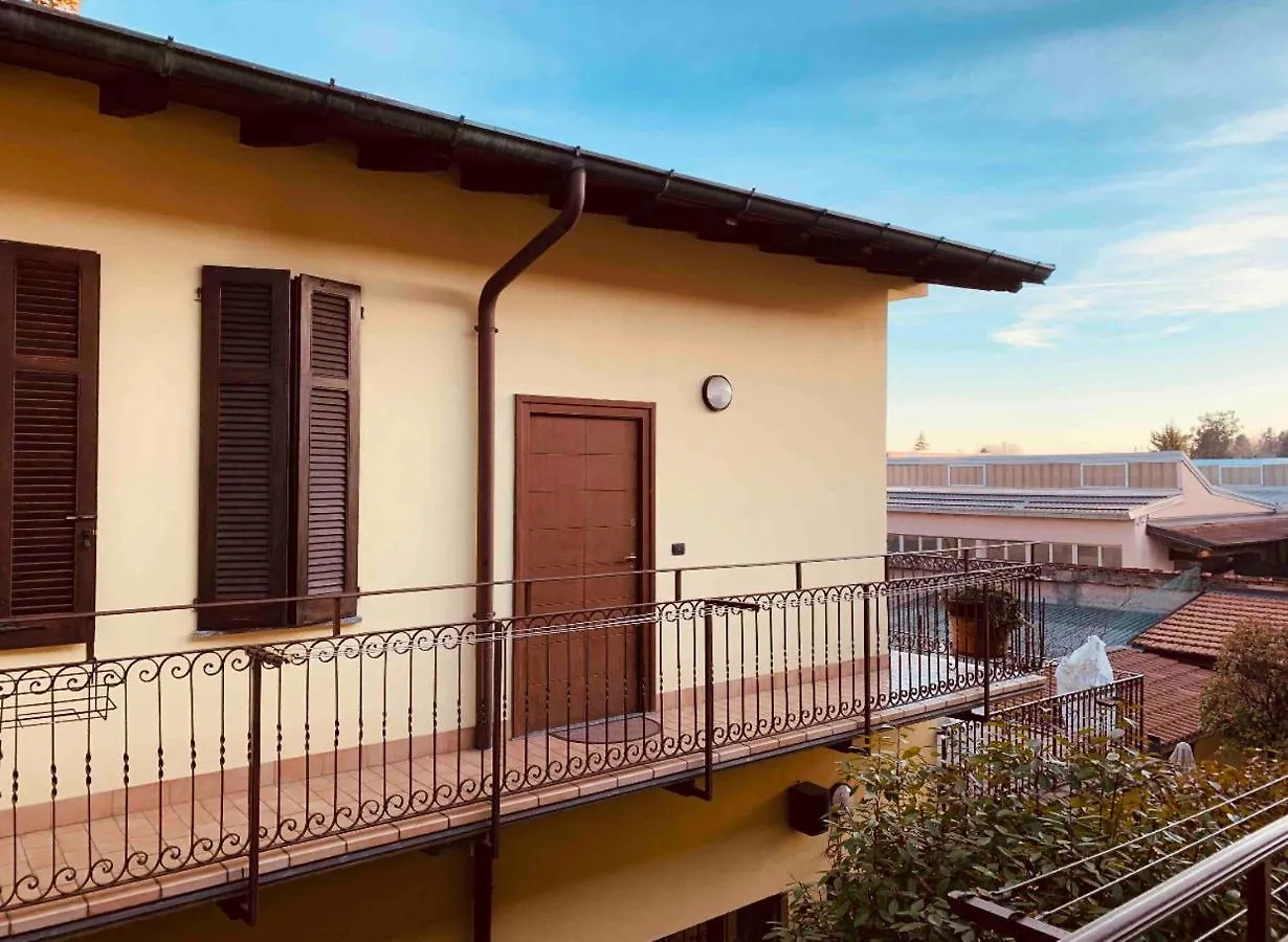 Maura'S B&B Gallarate 0*,  Italia