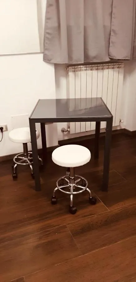 Maura'S B&B Gallarate 0*,  Italia